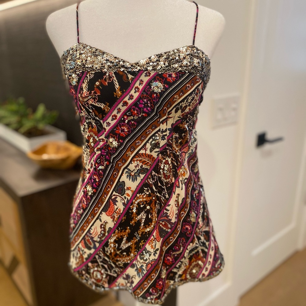 Diane vonFurstenberg size 6 Natalya sequin embellished spaghetti strap silk top